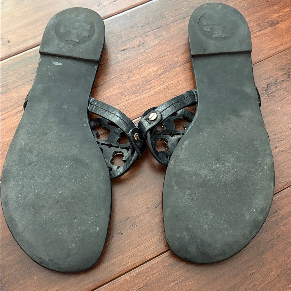 Tory Burch Black Sandals with Gold Accents - Picture 5 of 6